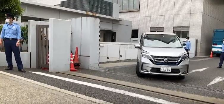 2023年6月6日 ガーシー容疑者が6日朝、東京湾岸署から東京地検に送検されました。